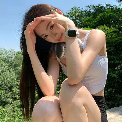 碧窗艳影